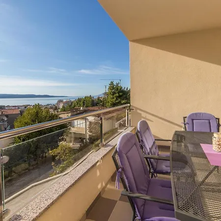 Crystal Apartment