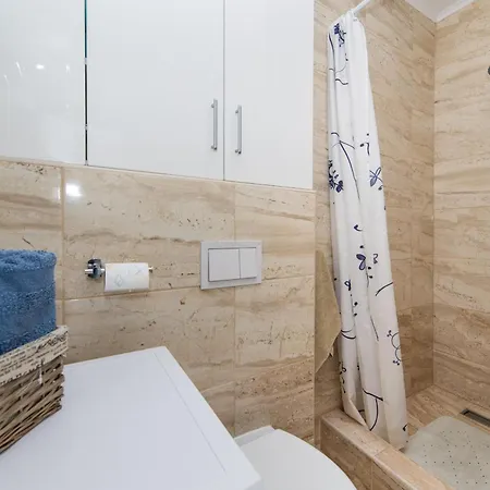 Crystal Διαμέρισμα